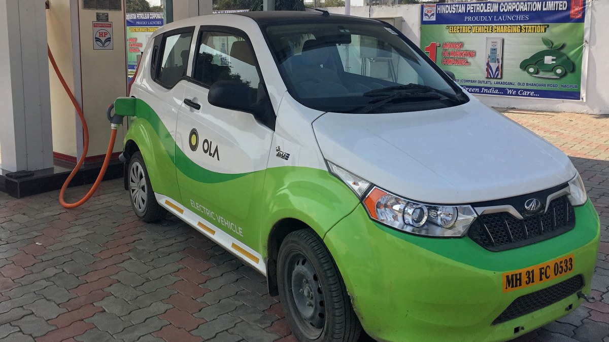 Ola denies Charging Differential Pricing for iPhone, Android Users in India, Uber, Google, Apple