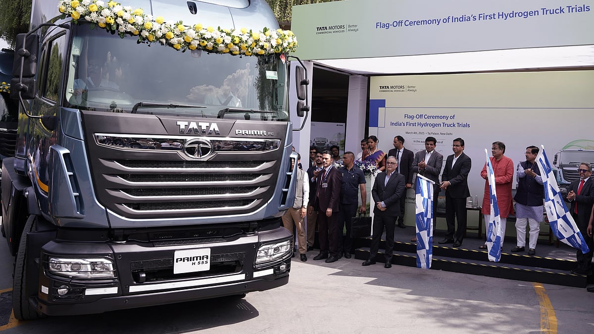 Tata Motors Starts First Hydrogen Truck Trial in Breakaway from Diesel, Maruti Suzuki