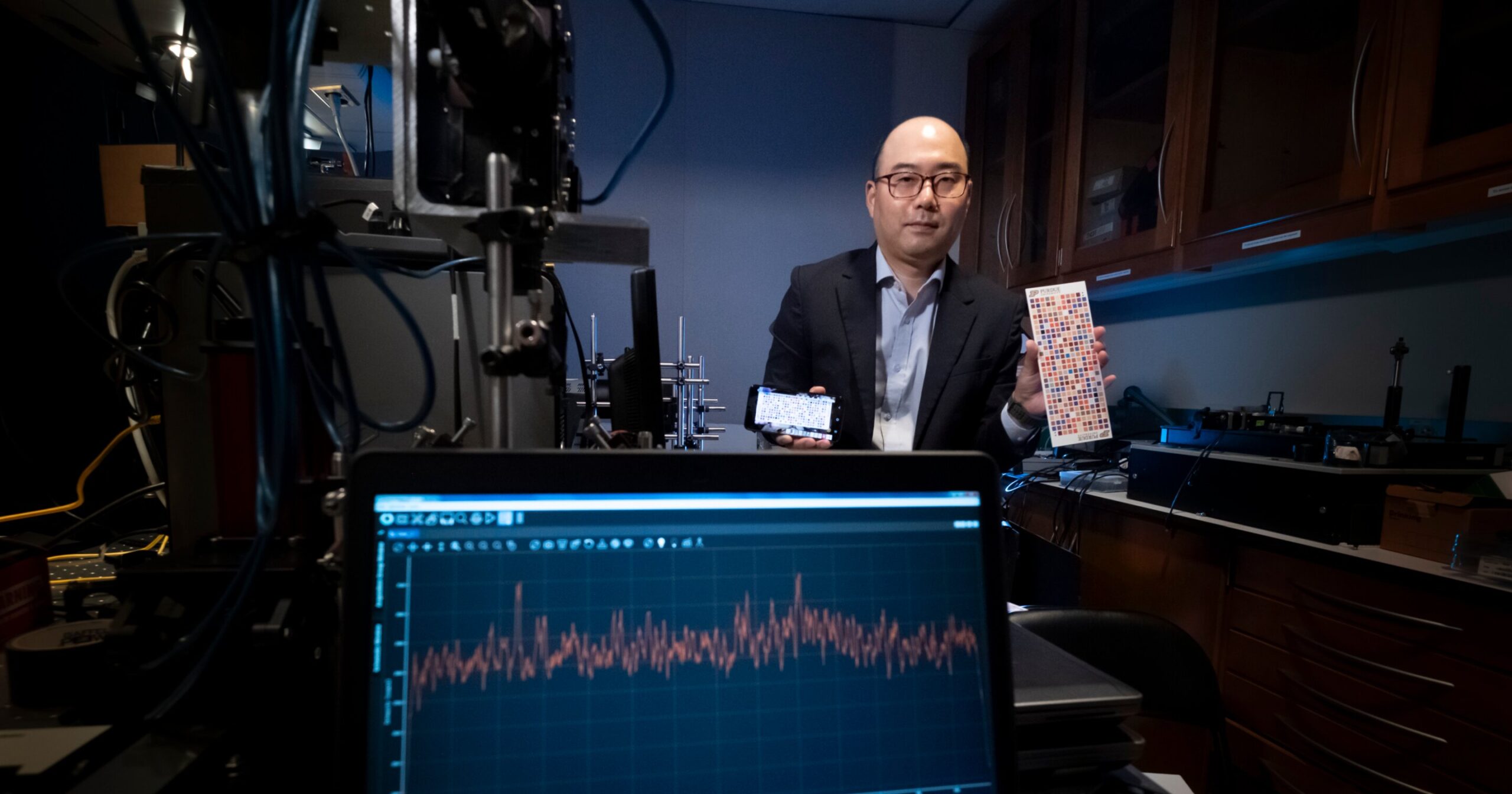 New algorithm can extract hypectral info from conventional photos